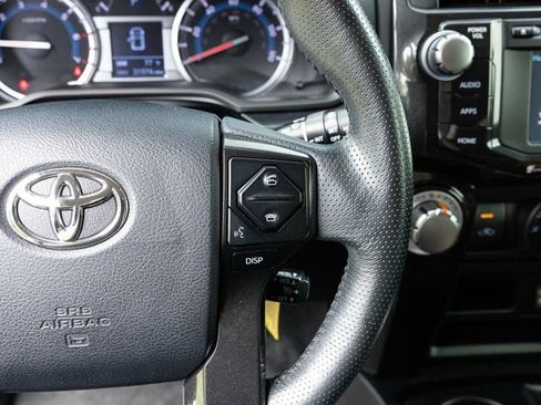 Used 2018 Toyota 4Runner TRD Off-Road Premium image 30