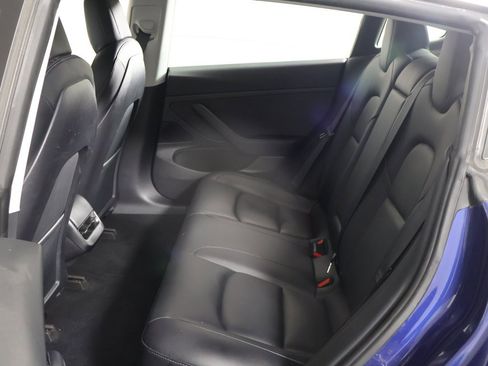 Used 2020 Tesla Model 3 Standard Range image 32