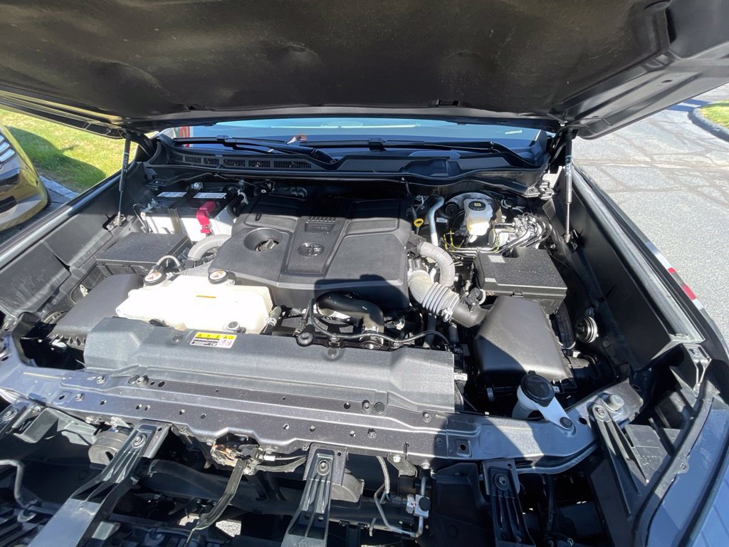 Used 2023 Toyota Tundra Limited AWD/4WD image 30