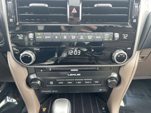 Used 2023 Lexus GX 460 Premium image 21
