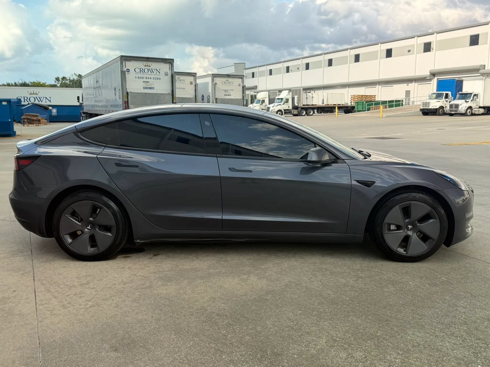 Used 2023 Tesla Model 3 Standard Range RWD image 6