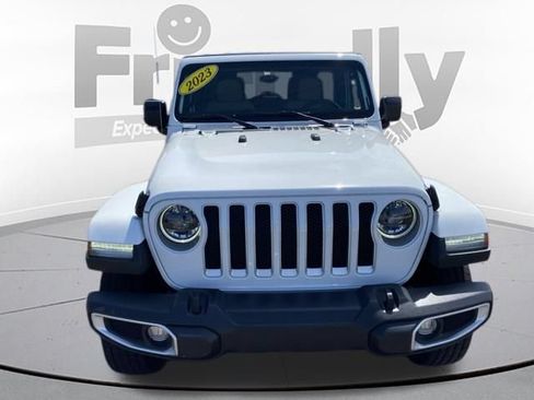 Used 2023 Jeep Wrangler Unlimited Sahara w/ LED Lighting Group AWD/4WD image 8