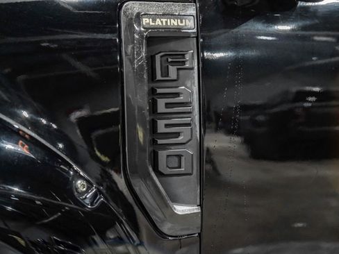Used 2021 Ford F250 Platinum w/ FX4 Off-Road Package image 52