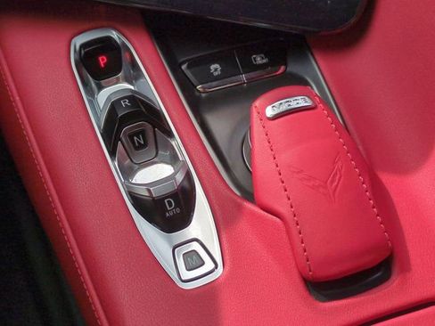 Used 2024 Chevrolet Corvette Stingray Preferred Cpe w/ Stealth Interior Trim Package image 17