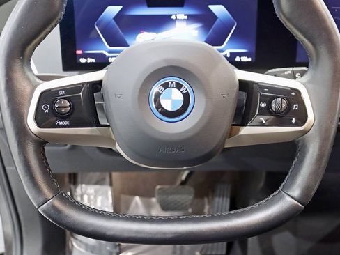 Used 2023 BMW iX xDrive50 w/ Premium Package image 15