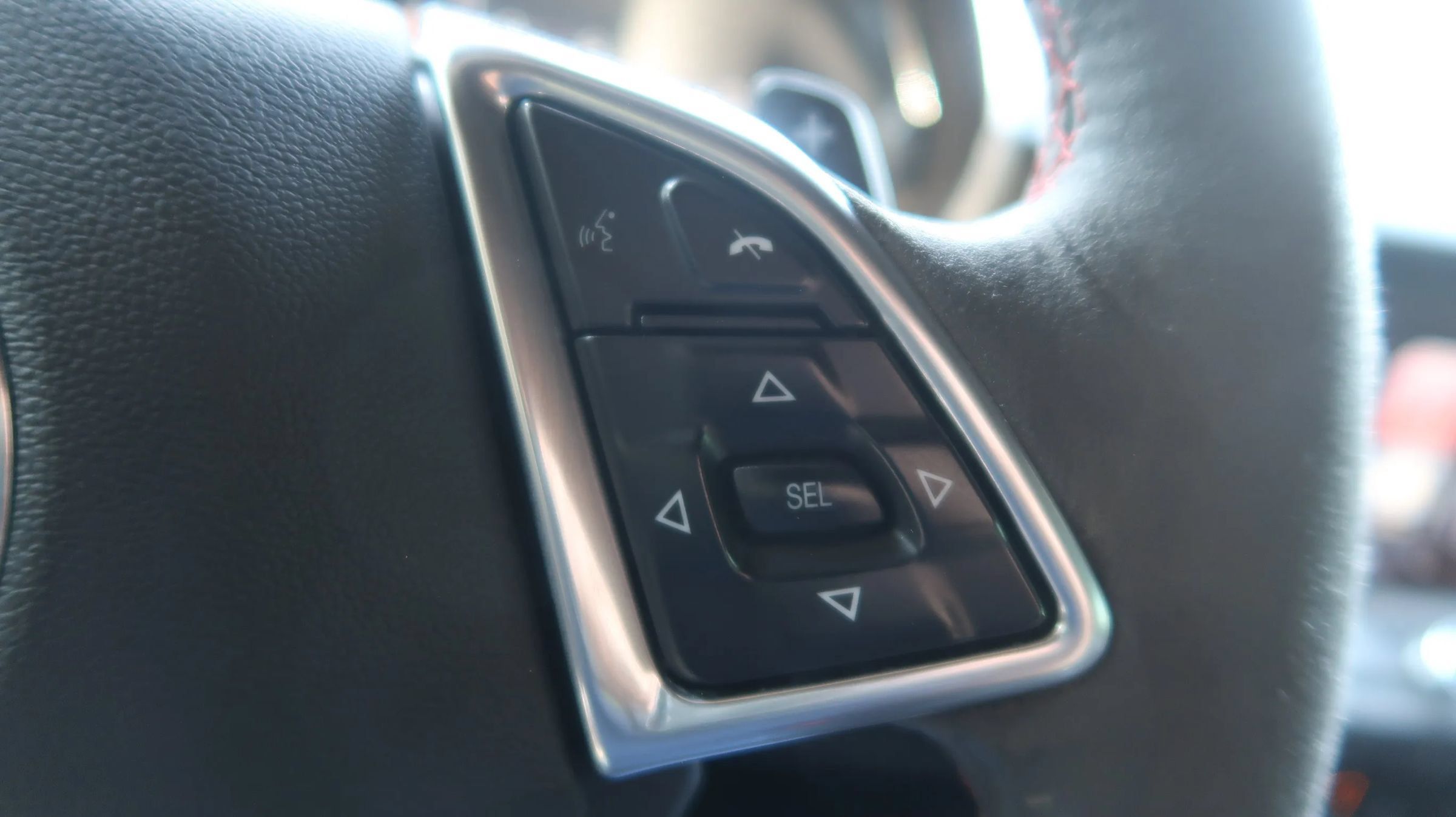Used 2018 Chevrolet Camaro ZL1 RWD image 29