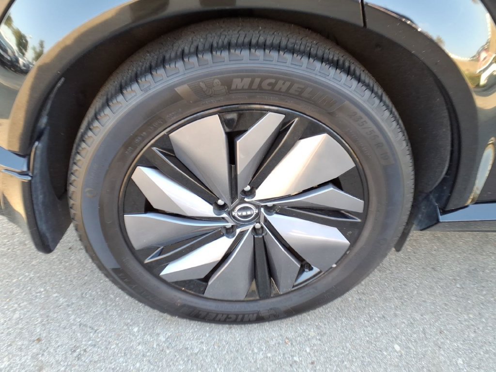 Used 2023 Nissan Ariya FWD image 8