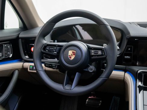 New 2026 Porsche Panamera 4 image 12