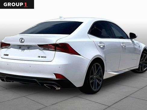 Used 2020 Lexus IS 300 F Sport w/ F Sport Package RWD image 12