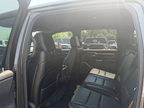 Used 2023 RAM 1500 Laramie AWD/4WD image 17