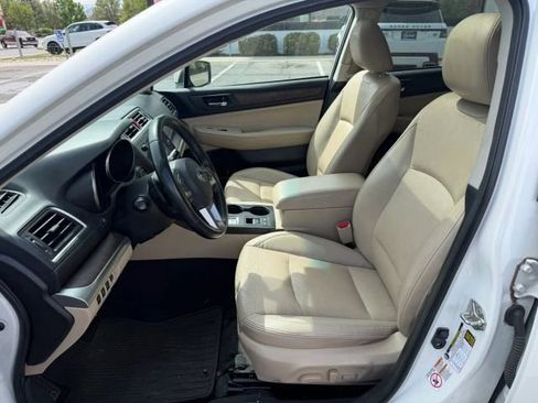 Used 2017 Subaru Outback 2.5i Limited image 9