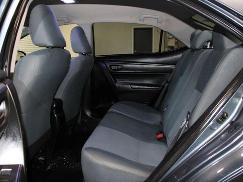 Used 2015 Toyota Corolla L FWD image 21