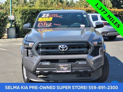 Used 2025 Toyota Tacoma SR5 image 3