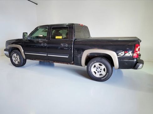 Used 2005 Chevrolet Silverado 1500 LS w/ Light Duty Power Package image 13