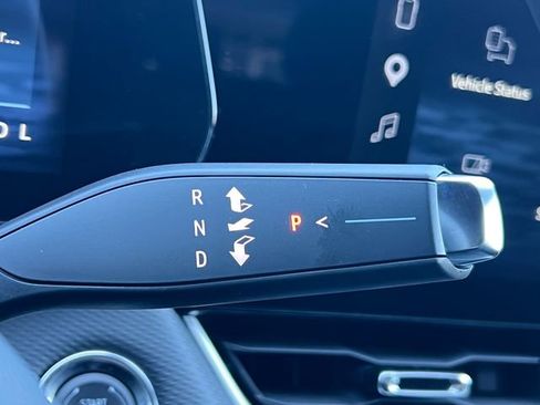 Used 2026 Chevrolet Equinox LT image 28