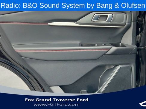 Certified 2025 Ford Explorer ST-Line AWD/4WD image 35