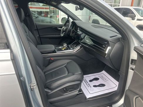 Used 2025 Audi Q7 3.0T Premium Plus AWD/4WD image 9