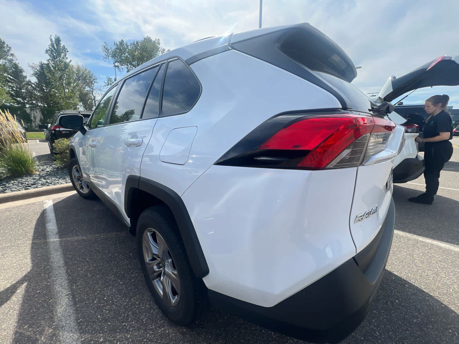 Certified 2022 Toyota RAV4 XLE AWD/4WD image 3