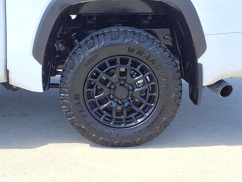 Certified 2025 Toyota Tundra SR5 image 9