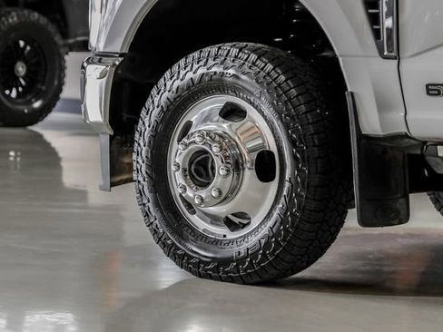 Used 2023 Ford F350 Lariat w/ Lariat Ultimate Package AWD/4WD image 60