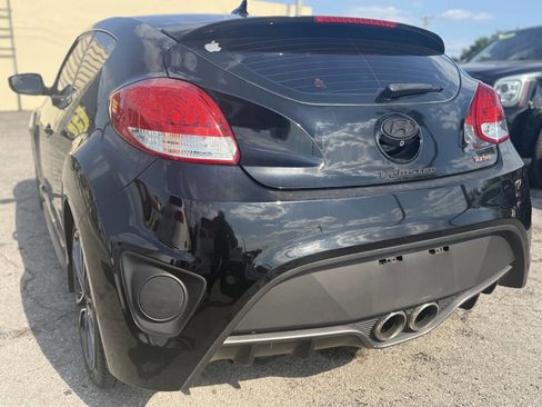 Used 2016 Hyundai Veloster Turbo image 4