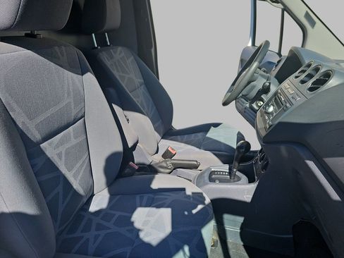 Used 2010 Ford Transit Connect XLT FWD image 13