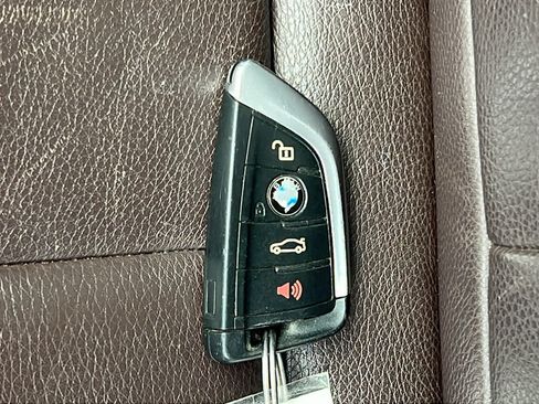 Used 2017 BMW X1 xDrive28i AWD/4WD image 29