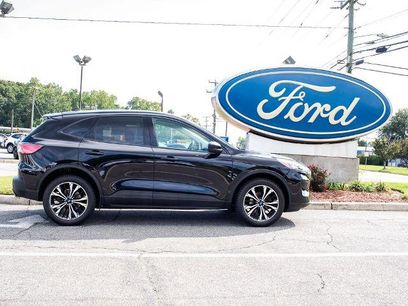 Certified 2021 Ford Escape SE w/ SE Sport Appearance Package