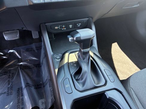 Used 2025 Kia K4 FWD image 40