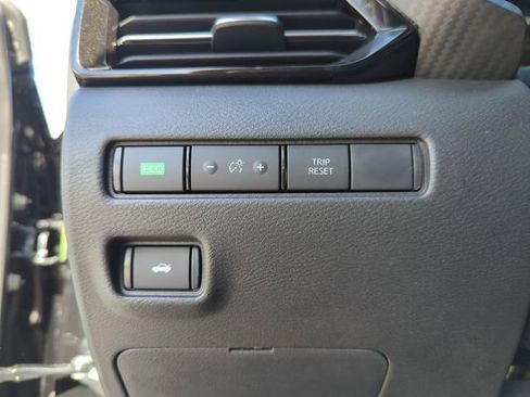 New 2025 Nissan Sentra SR w/ SR Premium Package image 35