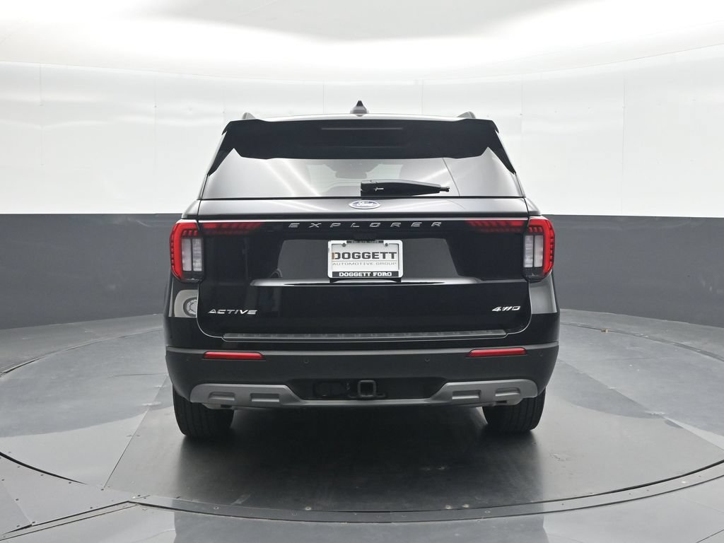 Certified 2026 Ford Explorer Active w/ Active Comfort Package AWD/4WD image 17