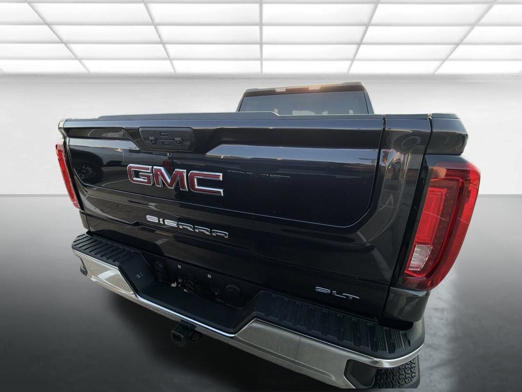 Used 2025 GMC Sierra 1500 SLT AWD/4WD image 3