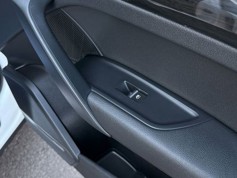 Used 2018 Audi Q5 2.0T Premium Plus w/ Premium Plus Package image 19