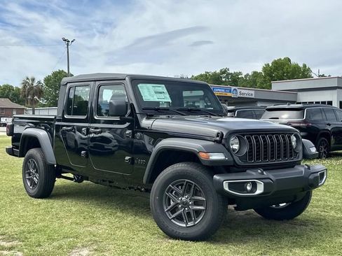 New 2026 Jeep Gladiator Sport AWD/4WD image 11