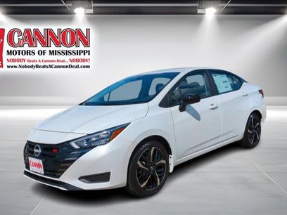 New 2025 Nissan Versa SR w/ Trunk Package