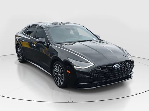 Used 2023 Hyundai Sonata Limited image 3