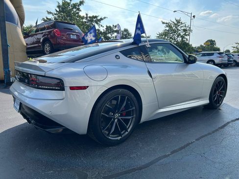 Used 2023 Nissan Z w/ Floor Mat Package (L93) RWD image 6