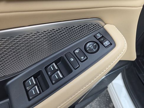Used 2023 Acura MDX SH-AWD w/ Technology Package image 26