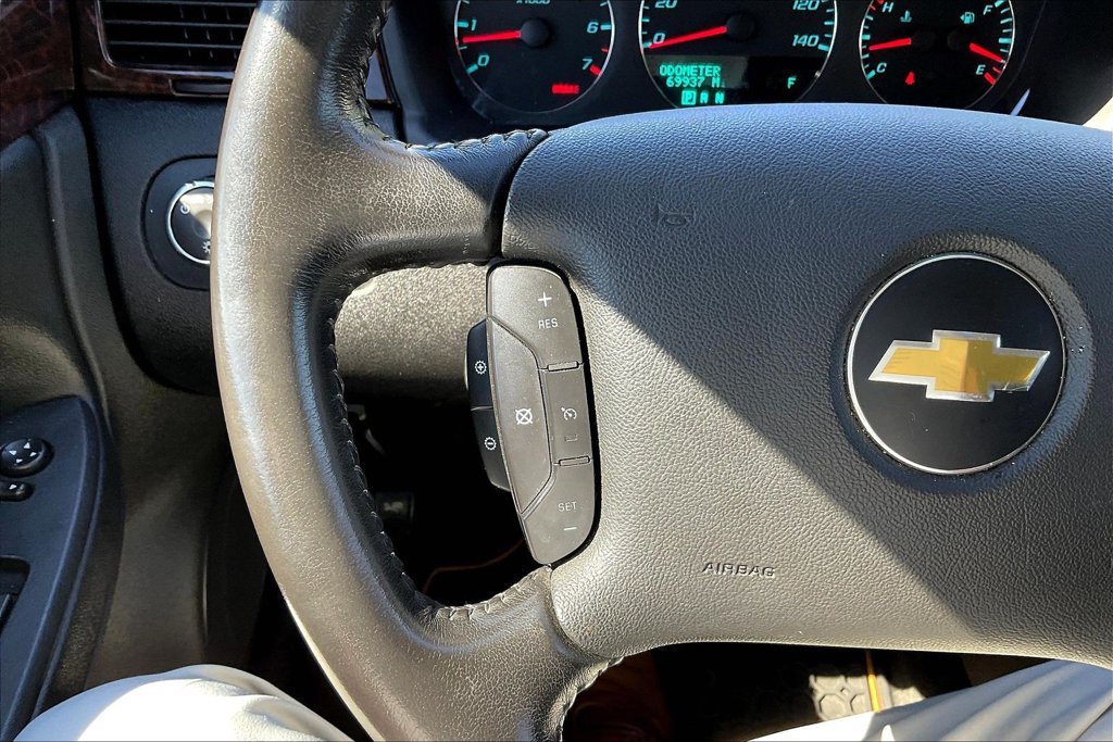 Used 2012 Chevrolet Impala LT FWD image 11