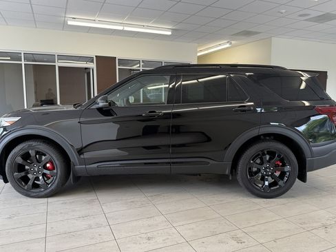 Certified 2023 Ford Explorer ST w/ Equipment Group 401A AWD/4WD image 7