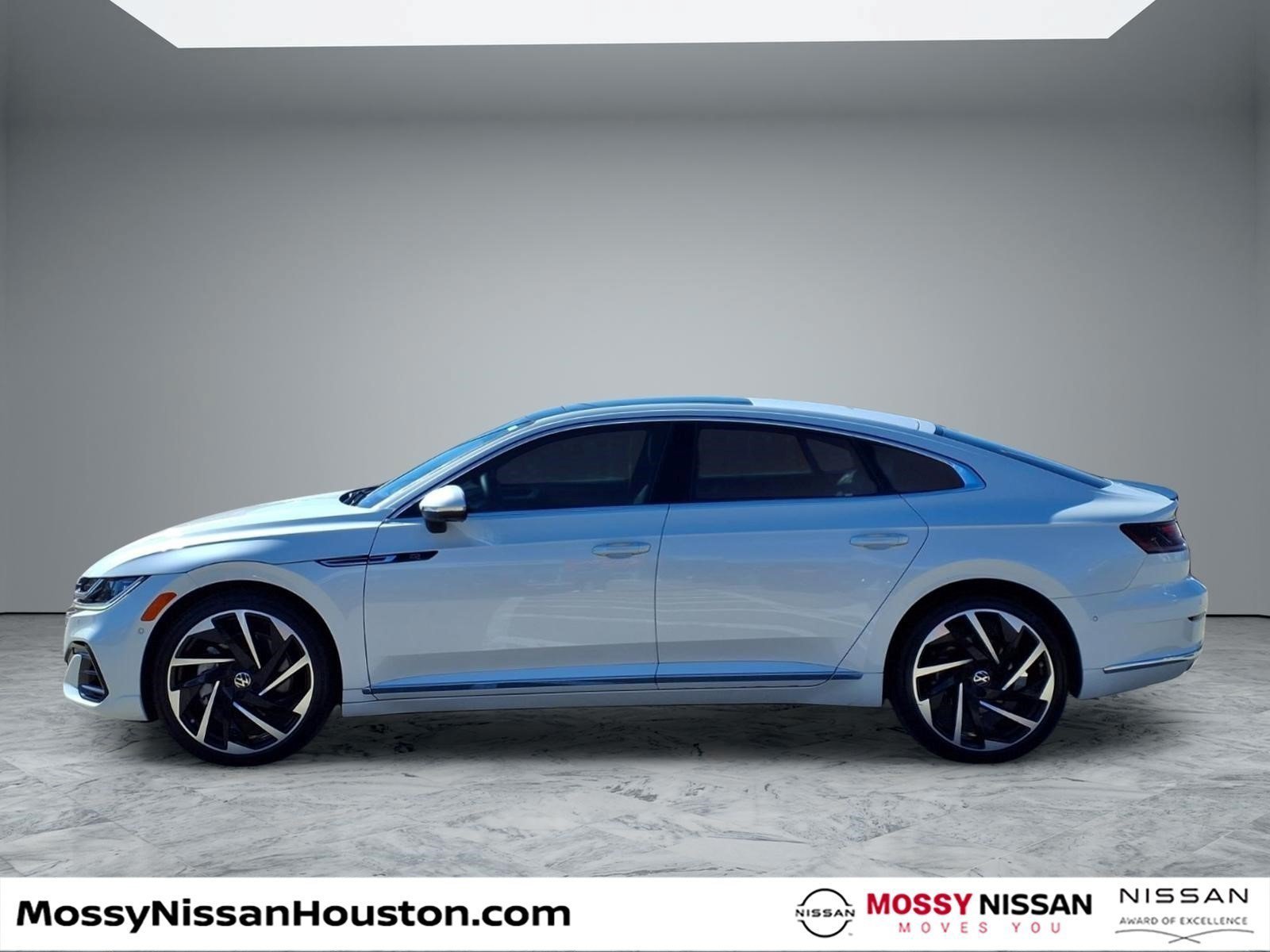 Used 2023 Volkswagen Arteon SEL Premium w/ Arteon MDO Package AWD/4WD image 5