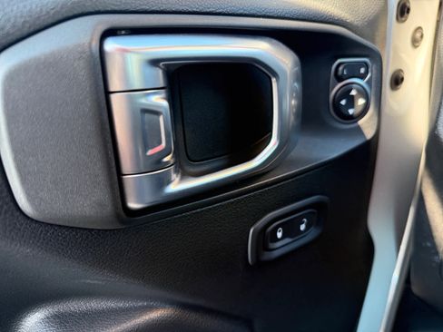 Used 2020 Jeep Wrangler Unlimited Rubicon w/ Quick Order Package 28Y Recon image 24