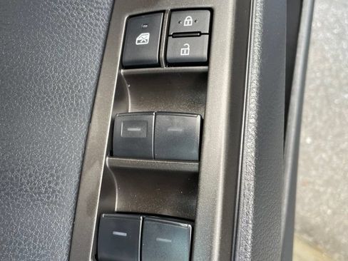 Used 2024 Toyota Camry SE w/ Convenience Package AWD/4WD image 10