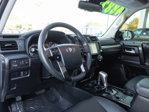 Certified 2024 Toyota 4Runner TRD Off-Road Premium w/ Moonroof Package AWD/4WD image 10