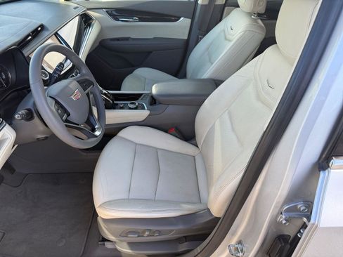 Used 2020 Cadillac XT6 Premium Luxury image 11