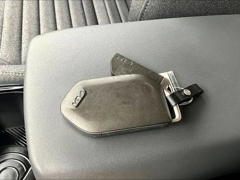 Certified 2025 Kia K4 EX FWD image 32