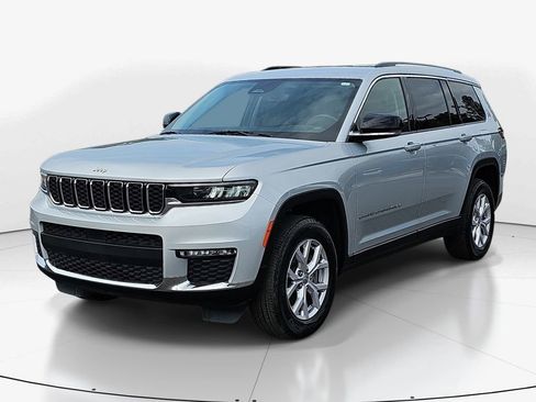 Used 2022 Jeep Grand Cherokee L Limited RWD image 11
