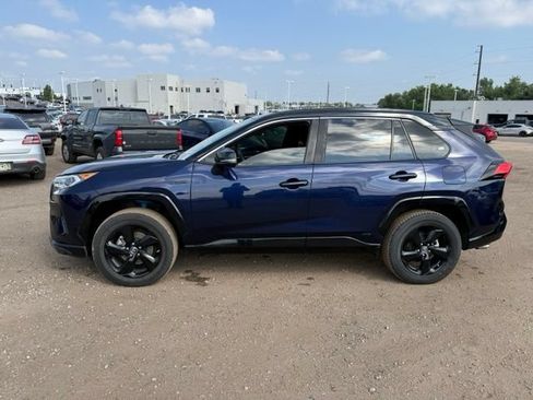 Used 2019 Toyota RAV4 XSE AWD/4WD image 2