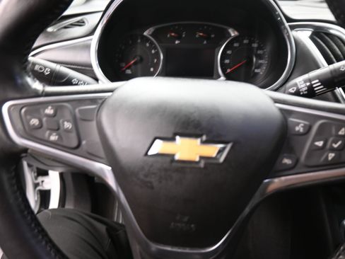 Used 2017 Chevrolet Malibu LT w/ Leather Package FWD image 16