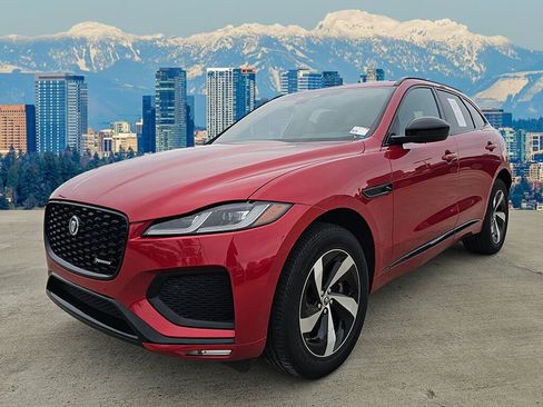 Used 2024 Jaguar F-PACE R-Dynamic S image 3